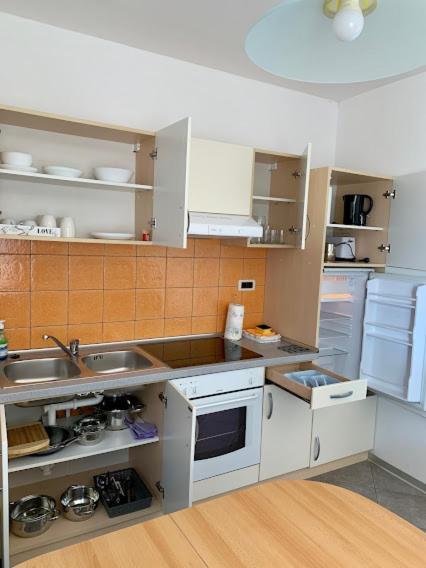 Apartments Zakinja Portoroz Bagian luar foto